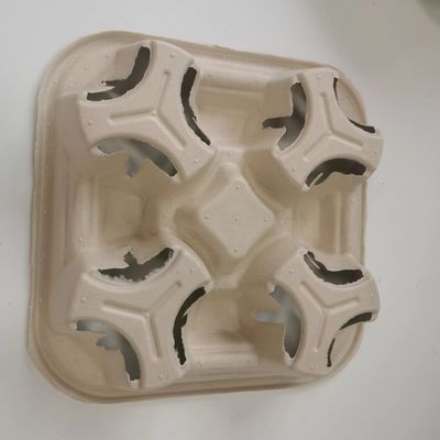 Os utensílios de mesa biodegradáveis livres plásticos 2 do bagaço 4 copos 28g removem o portador do copo de papel