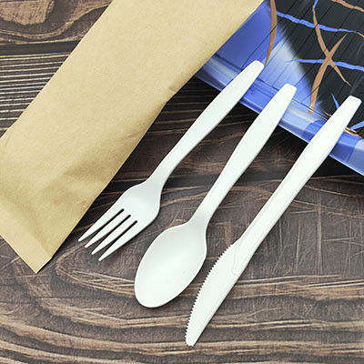 os utensílios de mesa biodegradáveis da fécula de milho 6inch envolveram individualmente o grupo descartável da cutelaria