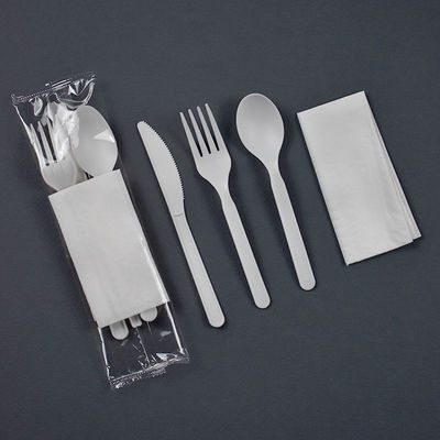 os utensílios de mesa biodegradáveis da fécula de milho 6inch envolveram individualmente o grupo descartável da cutelaria