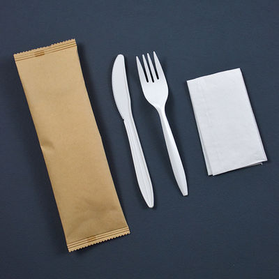 os utensílios de mesa biodegradáveis da fécula de milho 6inch envolveram individualmente o grupo descartável da cutelaria